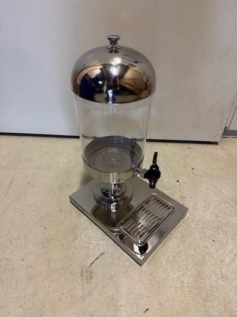 Drankendispenser met tapkraan